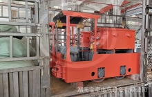 蓄电池工矿电机车充电时要注意什么?